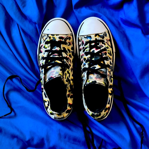 Converse All Stars Rainbow Cheetah/Leopard print low top; Girls - Picture 1 of 6